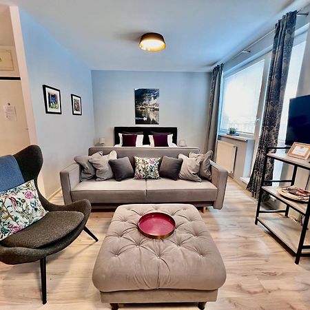 Bl - The Executive Suite, Boru - 24Hr Self Check-In, Free Private Parking, Balcony With Mountain View, 5 Minute Walk To City Center Banská Bystrica Eksteriør bilde