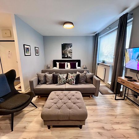 Bl - The Executive Suite, Boru - 24Hr Self Check-In, Free Private Parking, Balcony With Mountain View, 5 Minute Walk To City Center Banská Bystrica Eksteriør bilde